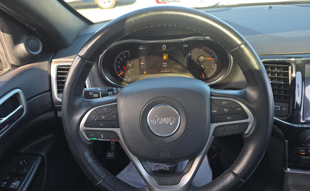 Used 2019 Jeep Grand Cherokee Altitude image 16