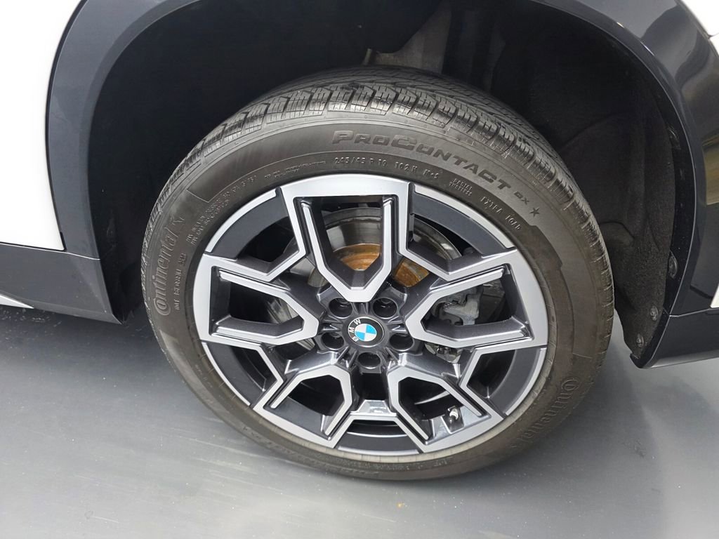 Used 2023 BMW X1 xDrive28i w/ Convenience Package AWD/4WD image 17