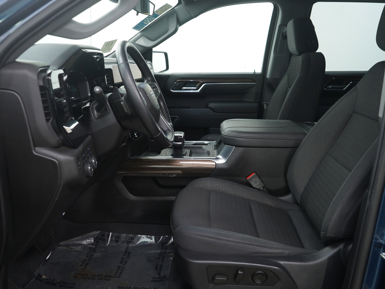 Used 2023 Chevrolet Silverado 1500 RST image 15