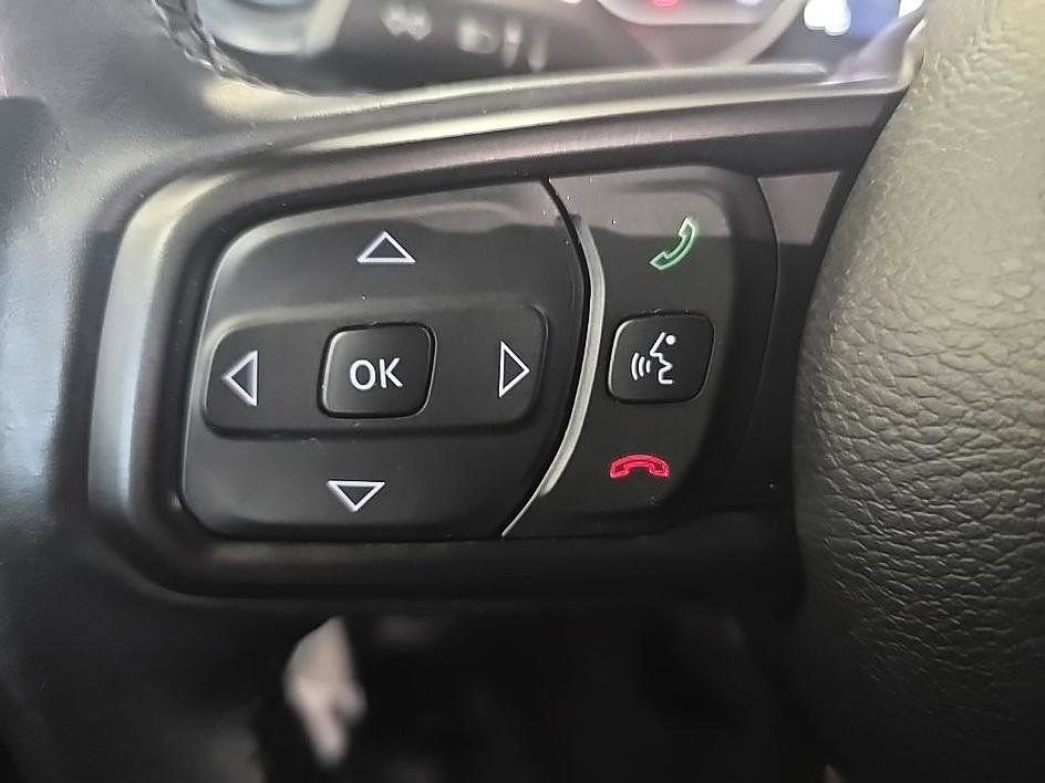 Used 2022 Jeep Wrangler Unlimited Sport image 17