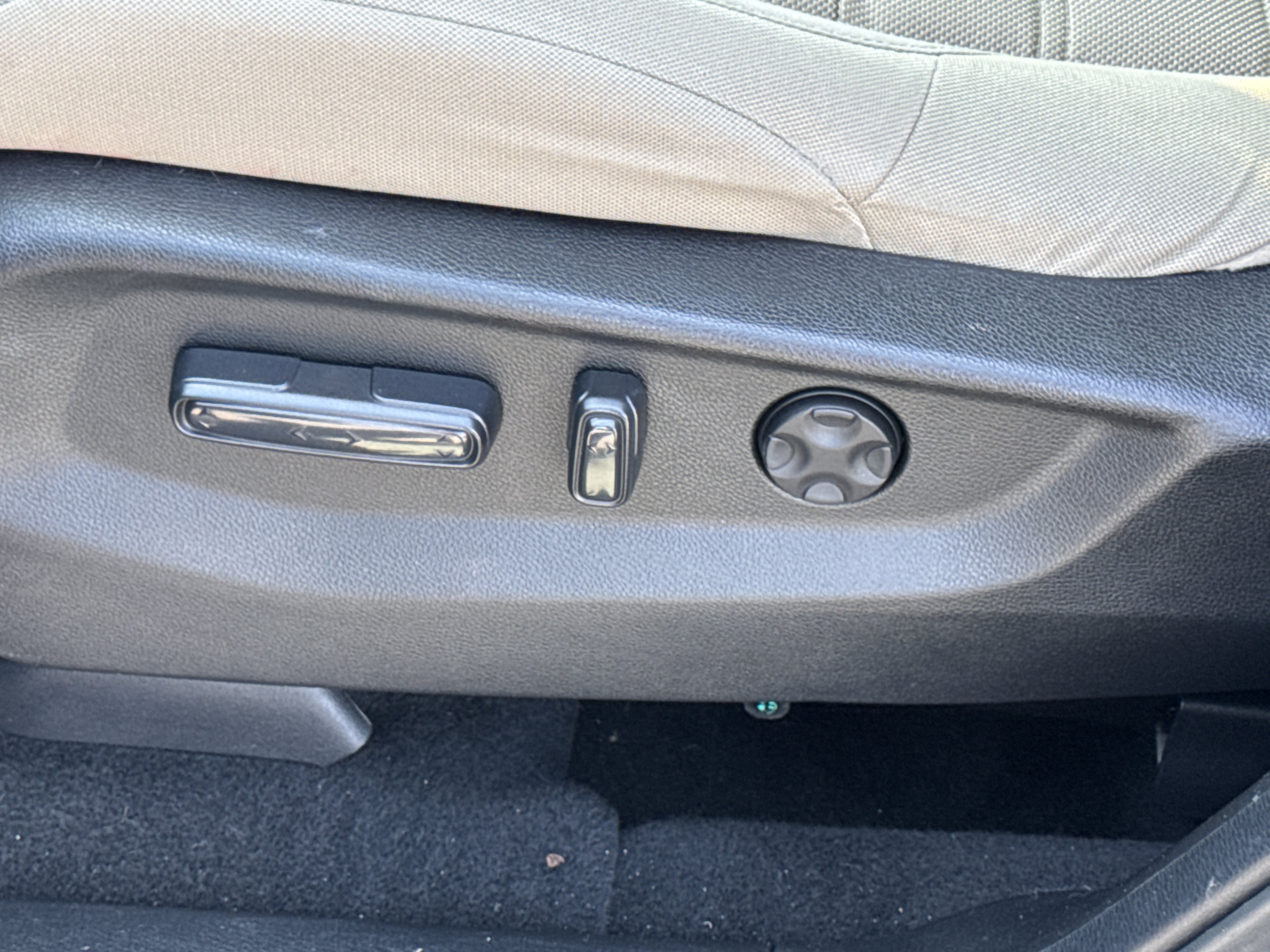 Used 2018 Honda CR-V EX image 6