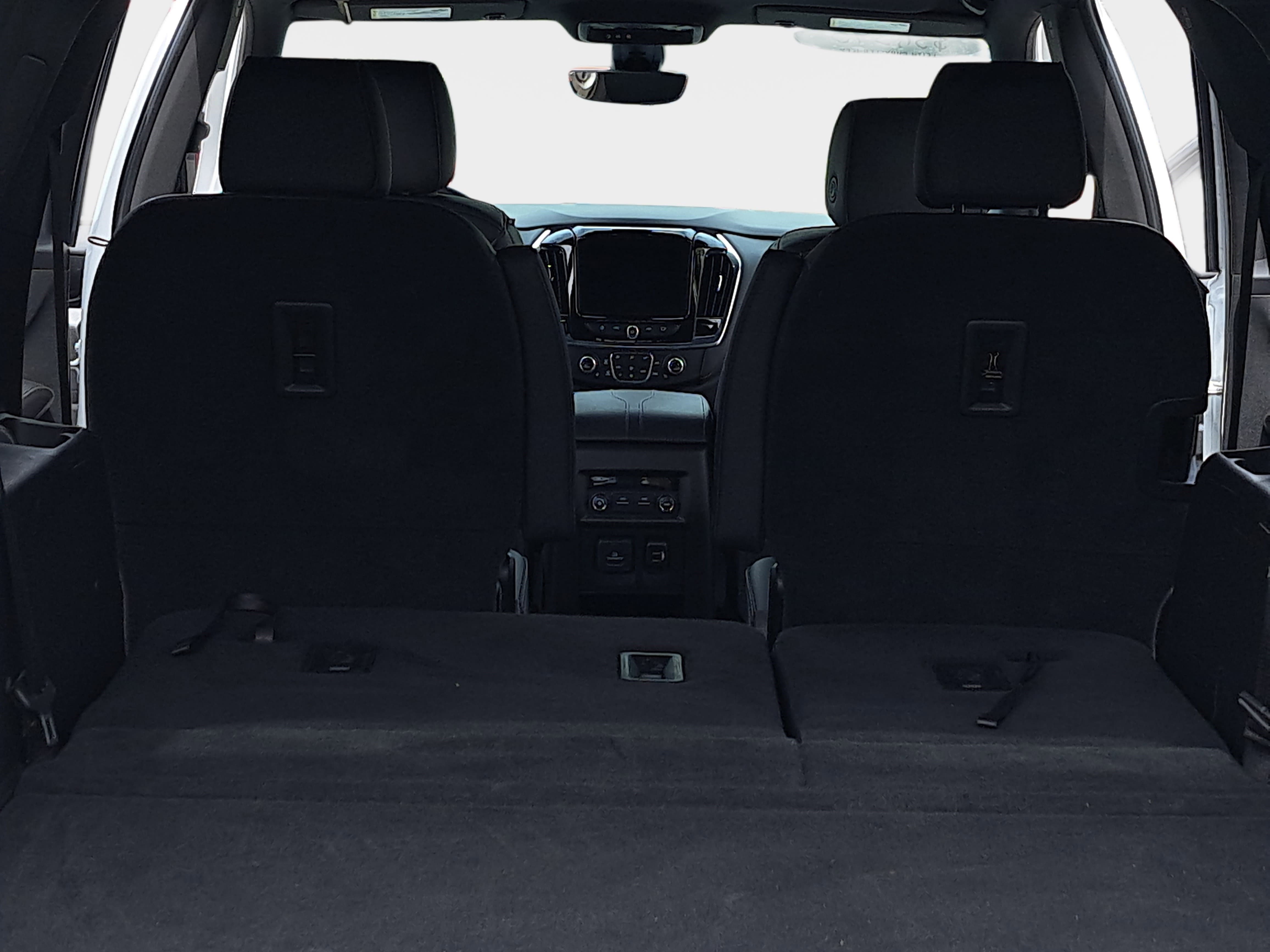 Used 2023 Chevrolet Traverse RS image 14