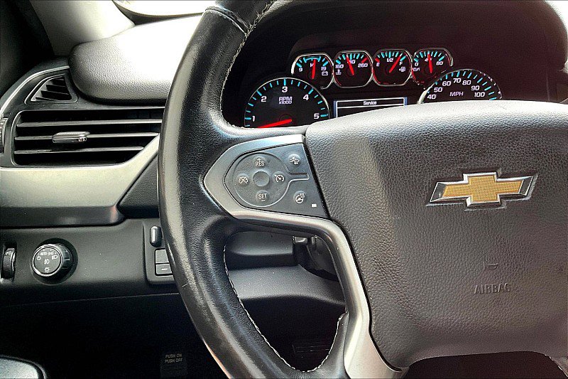 Used 2019 Chevrolet Suburban Premier w/ RST 6.2L Performance Edition RWD image 19
