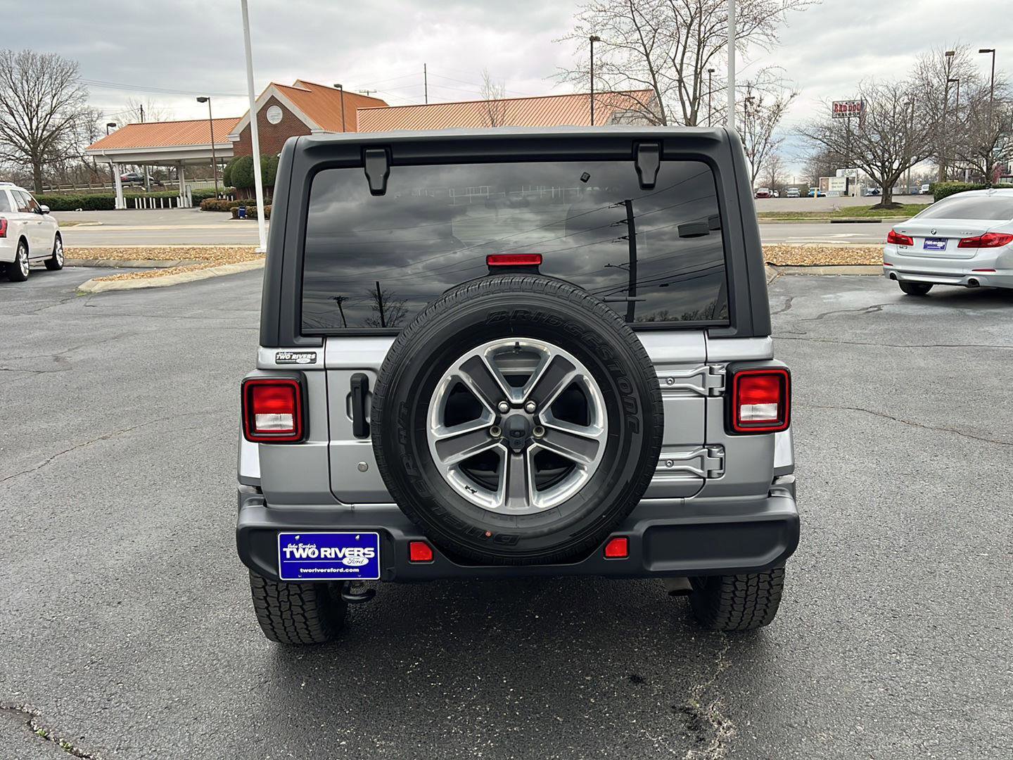 Used 2019 Jeep Wrangler Unlimited Sahara image 10