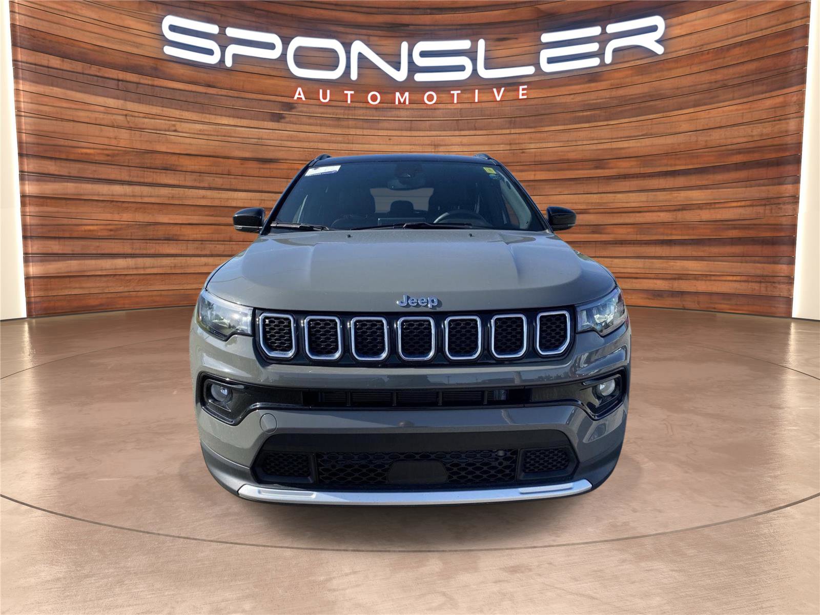 Used 2023 Jeep Compass Limited AWD/4WD image 10