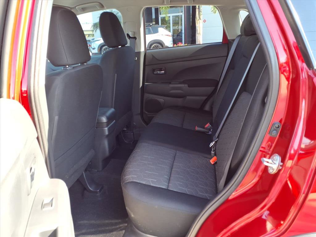 Used 2025 Mitsubishi Outlander Sport AWD image 15