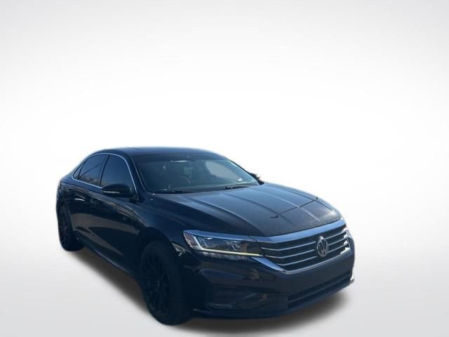 Used 2022 Volkswagen Passat 2.0T SE image 3