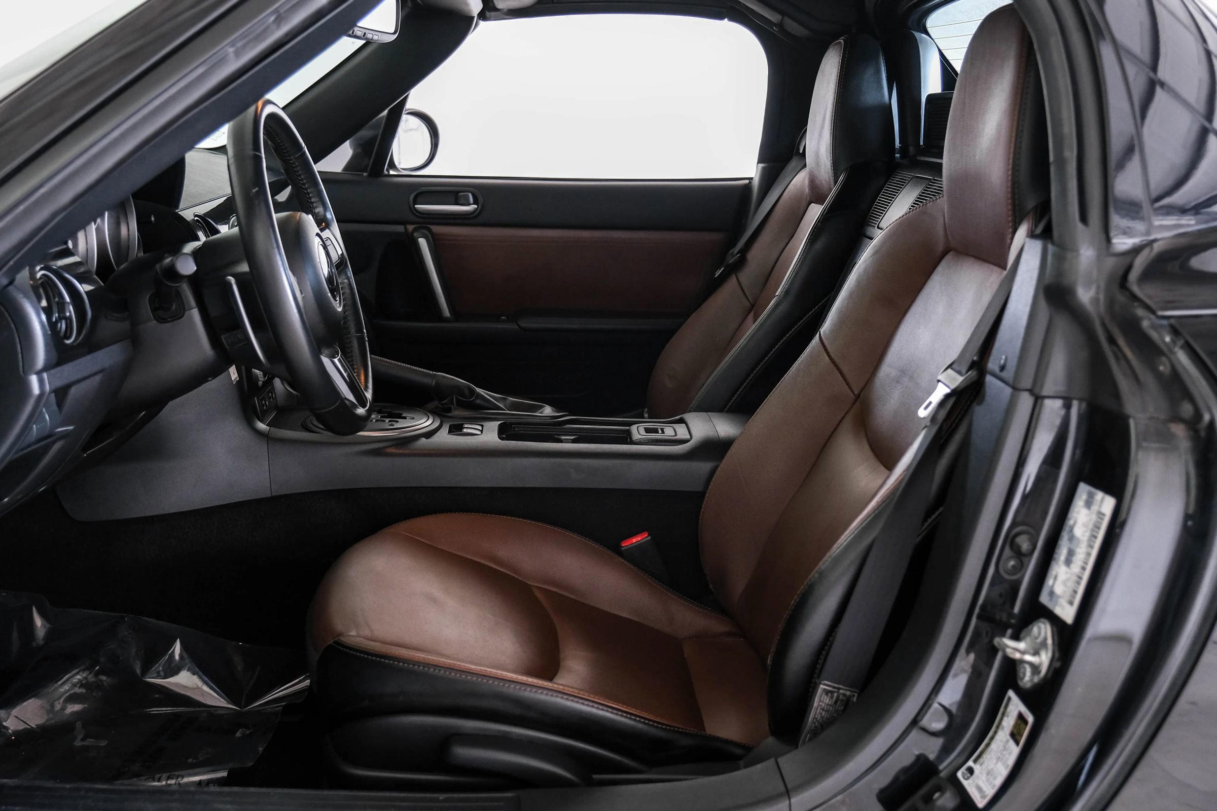 Used 2015 MAZDA MX-5 Miata Grand Touring image 3