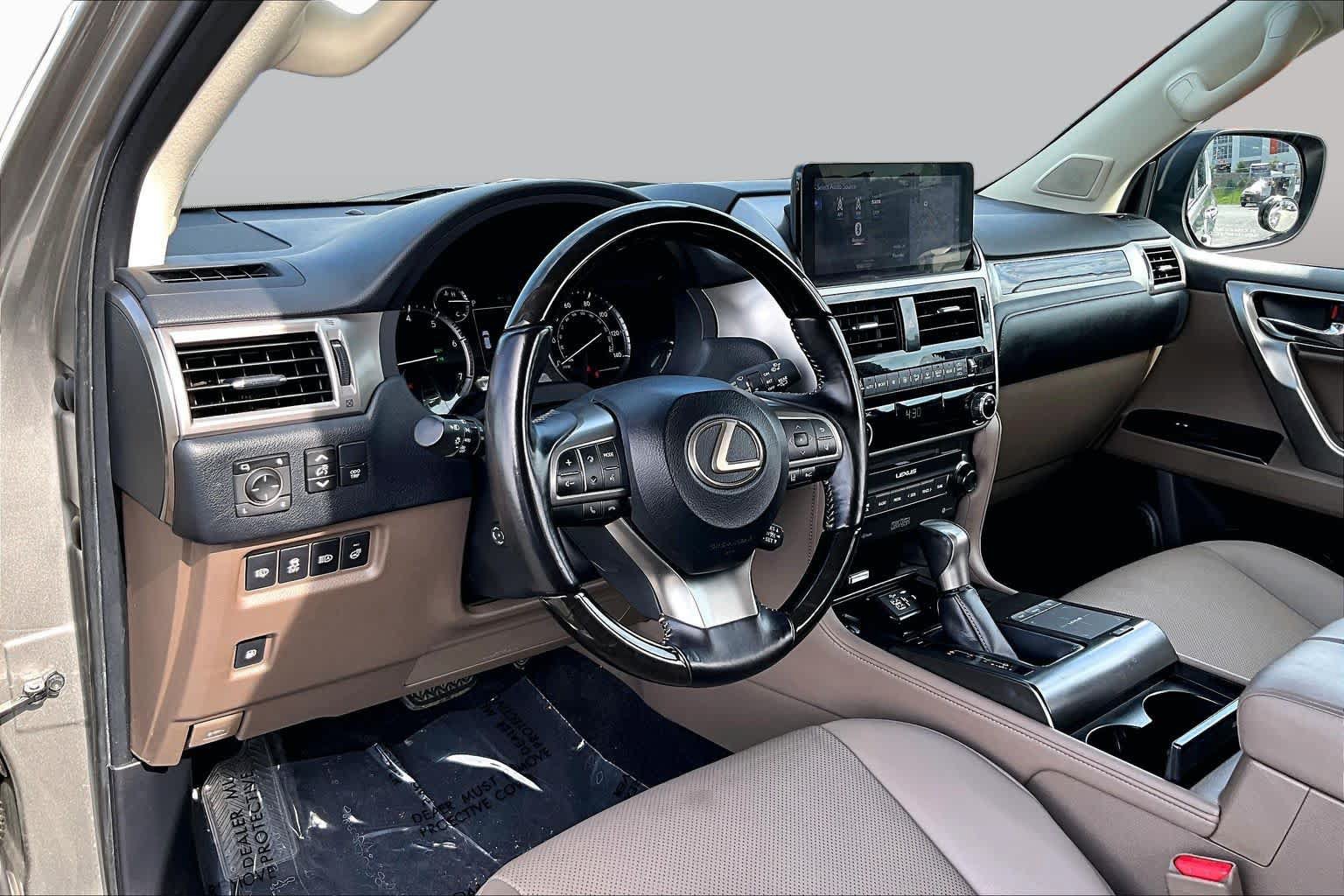 Used 2022 Lexus GX 460 Premium w/ Premium Plus Package AWD/4WD image 18