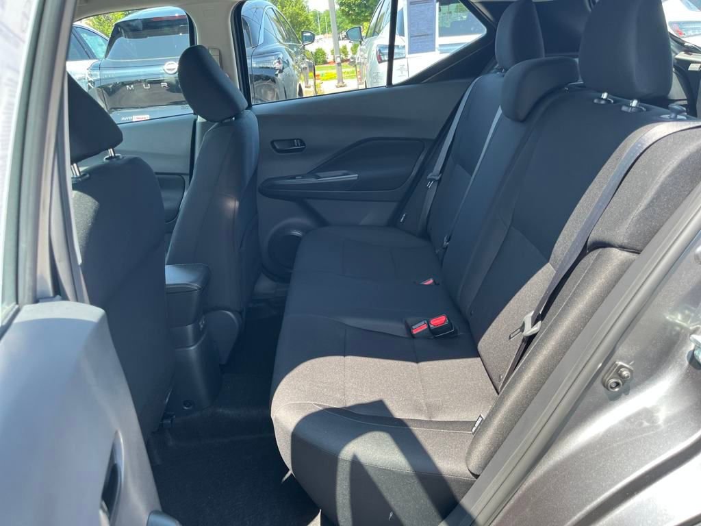 New 2025 Nissan Kicks Play S image 14