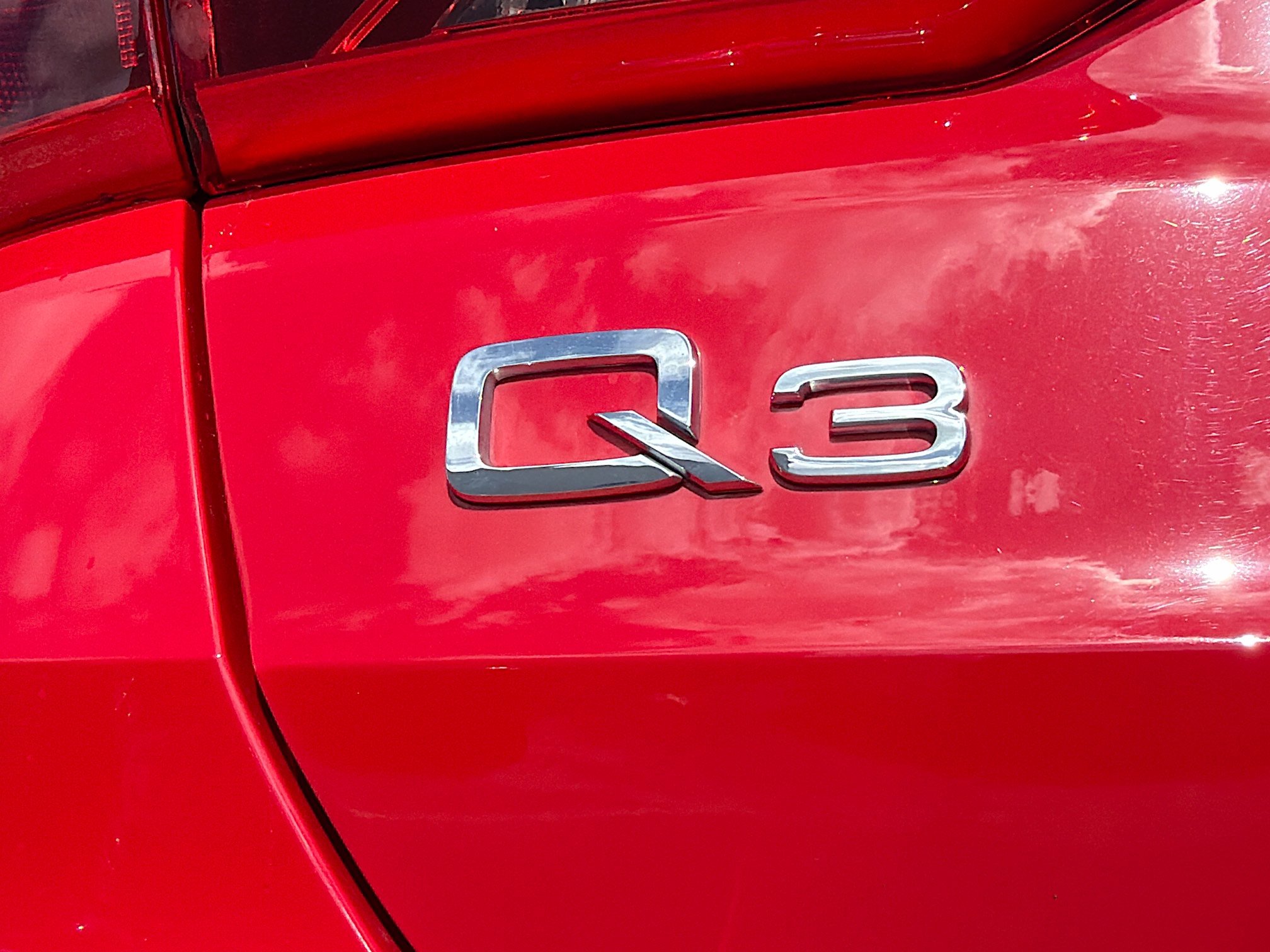 Used 2025 Audi Q3 2.0T Premium image 11