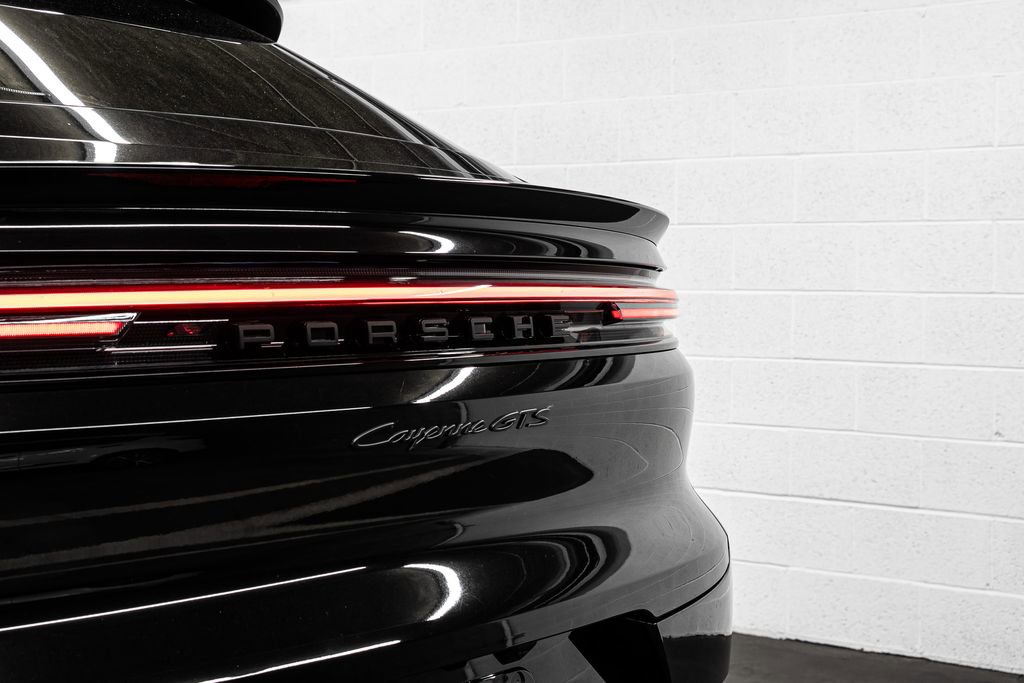 Used 2025 Porsche Cayenne GTS image 16