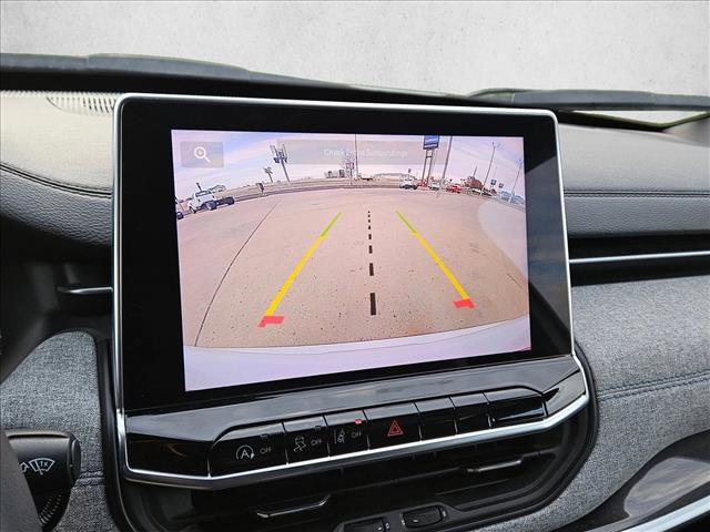 Used 2024 Jeep Compass Latitude image 15