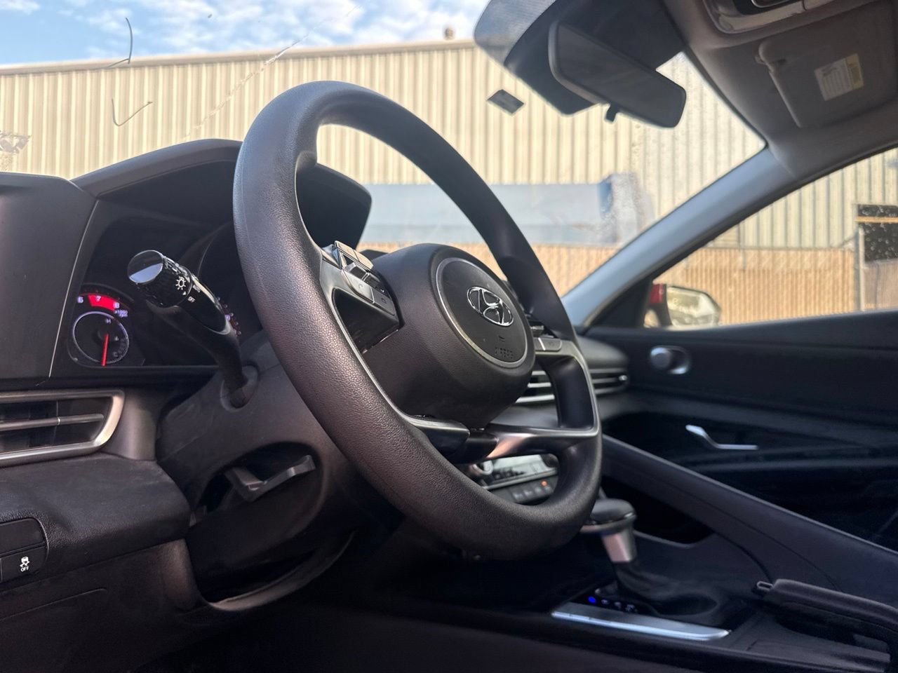 Used 2023 Hyundai Elantra SEL FWD image 32