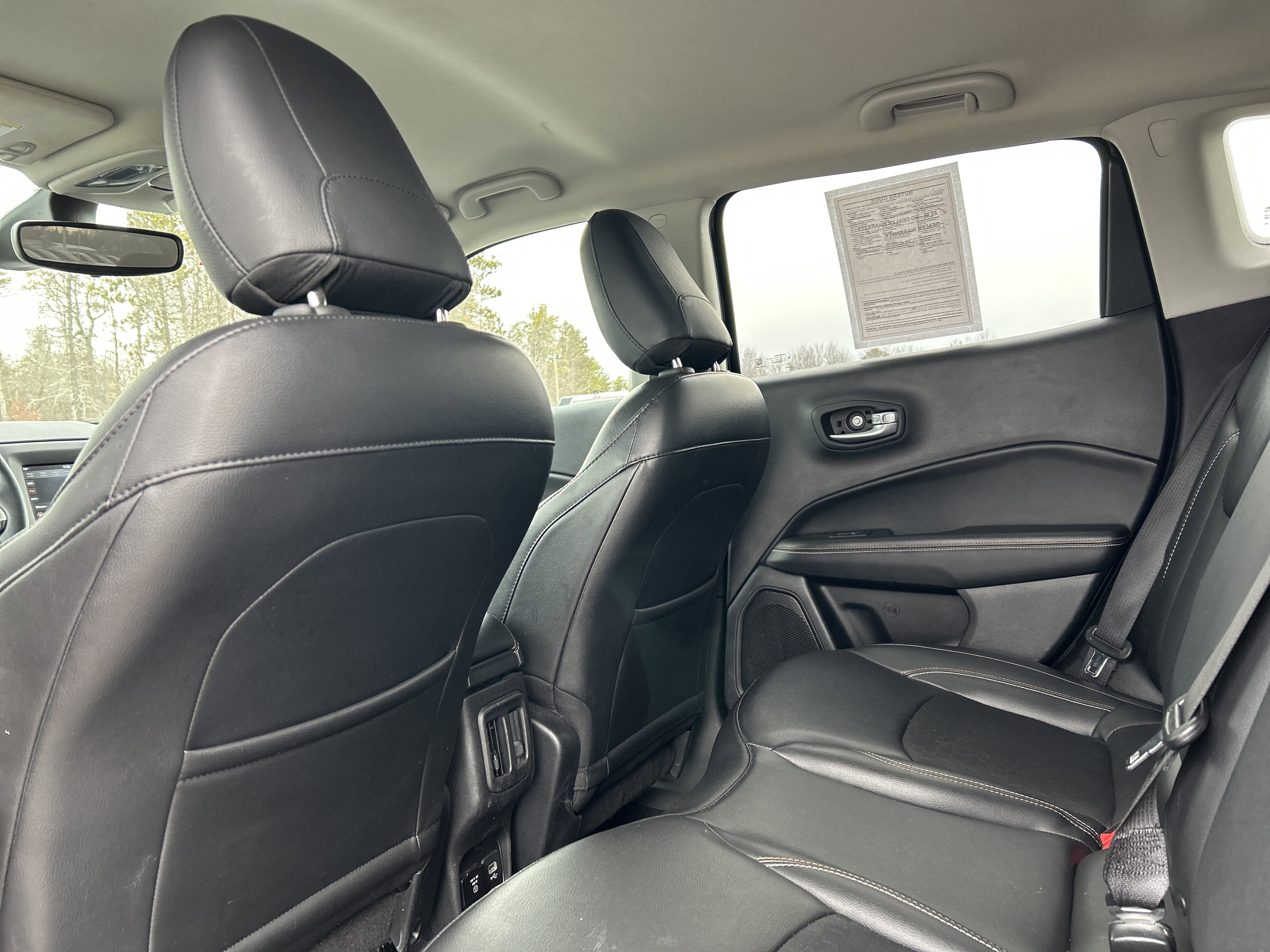 Used 2019 Jeep Compass Latitude w/ Cold Weather Group image 10