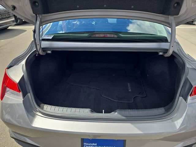 Certified 2021 Hyundai Elantra SE FWD image 22