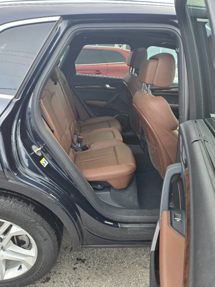 Used 2018 Audi Q5 2.0T Premium Plus w/ Premium Plus Package AWD/4WD image 15