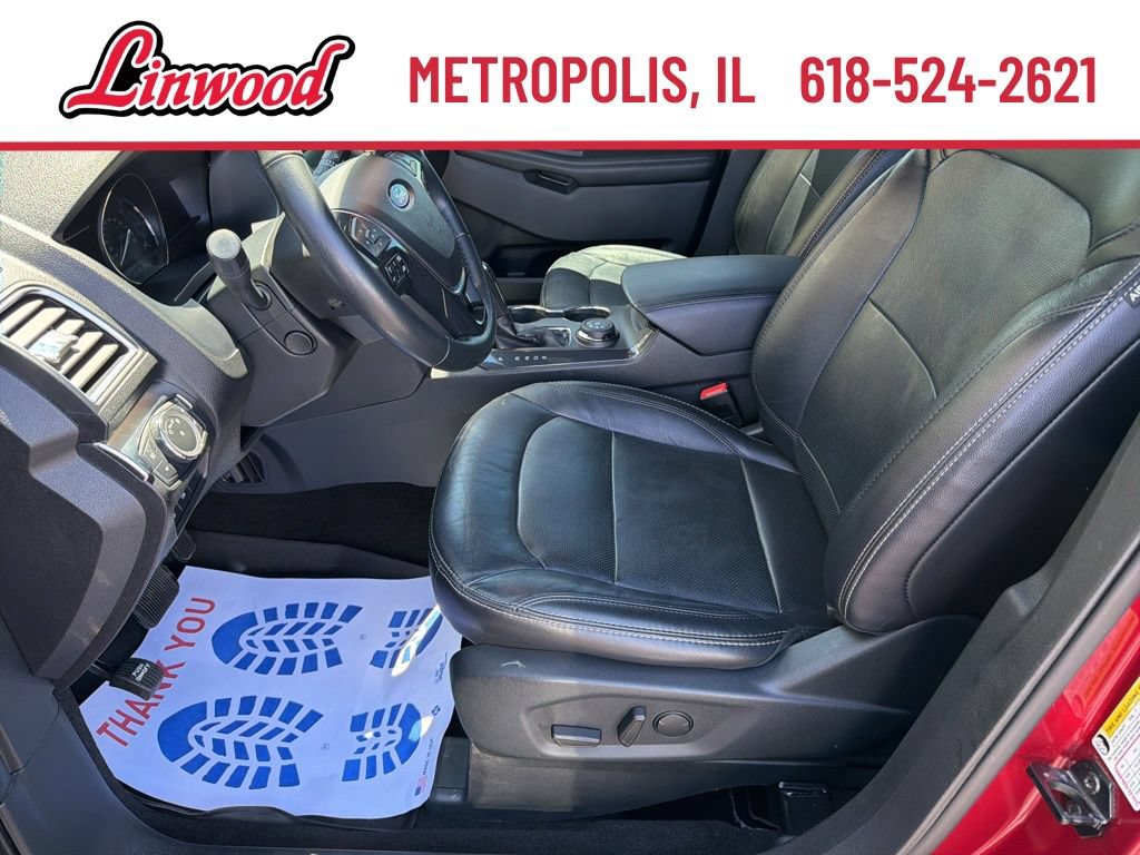 Used 2019 Ford Explorer Limited w/ Ford Safe & Smart Package AWD/4WD image 17