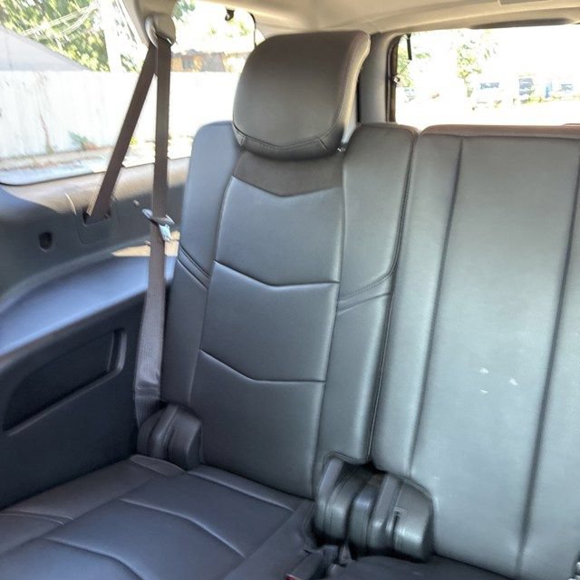 Used 2019 Cadillac Escalade ESV Luxury AWD/4WD image 9