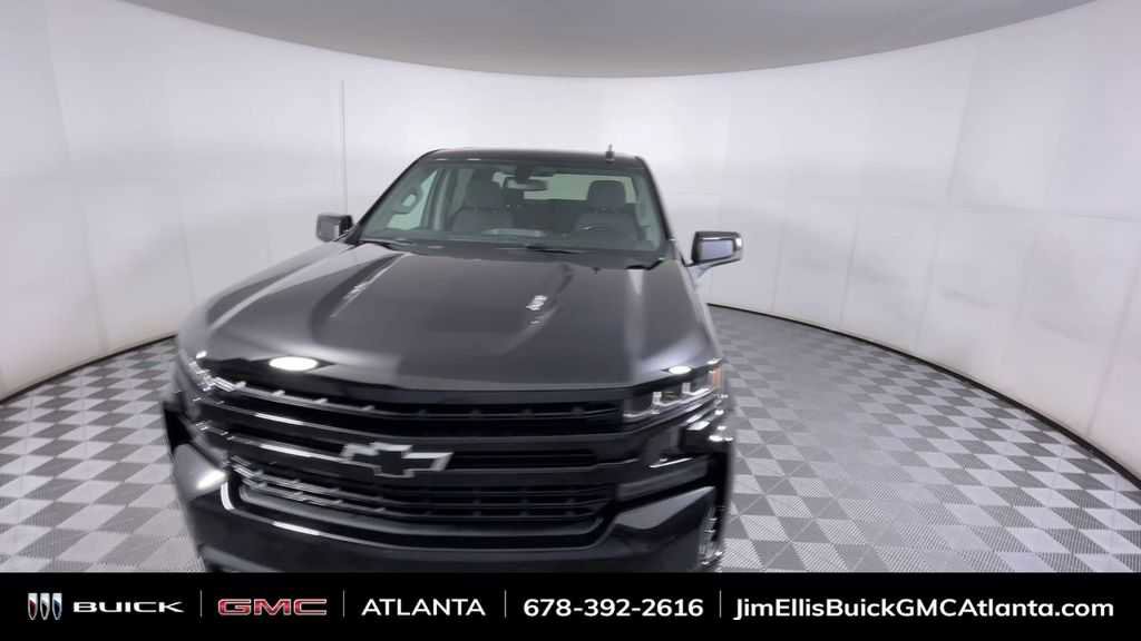 Used 2021 Chevrolet Silverado 1500 RST w/ LPO, Blackout Package image 3