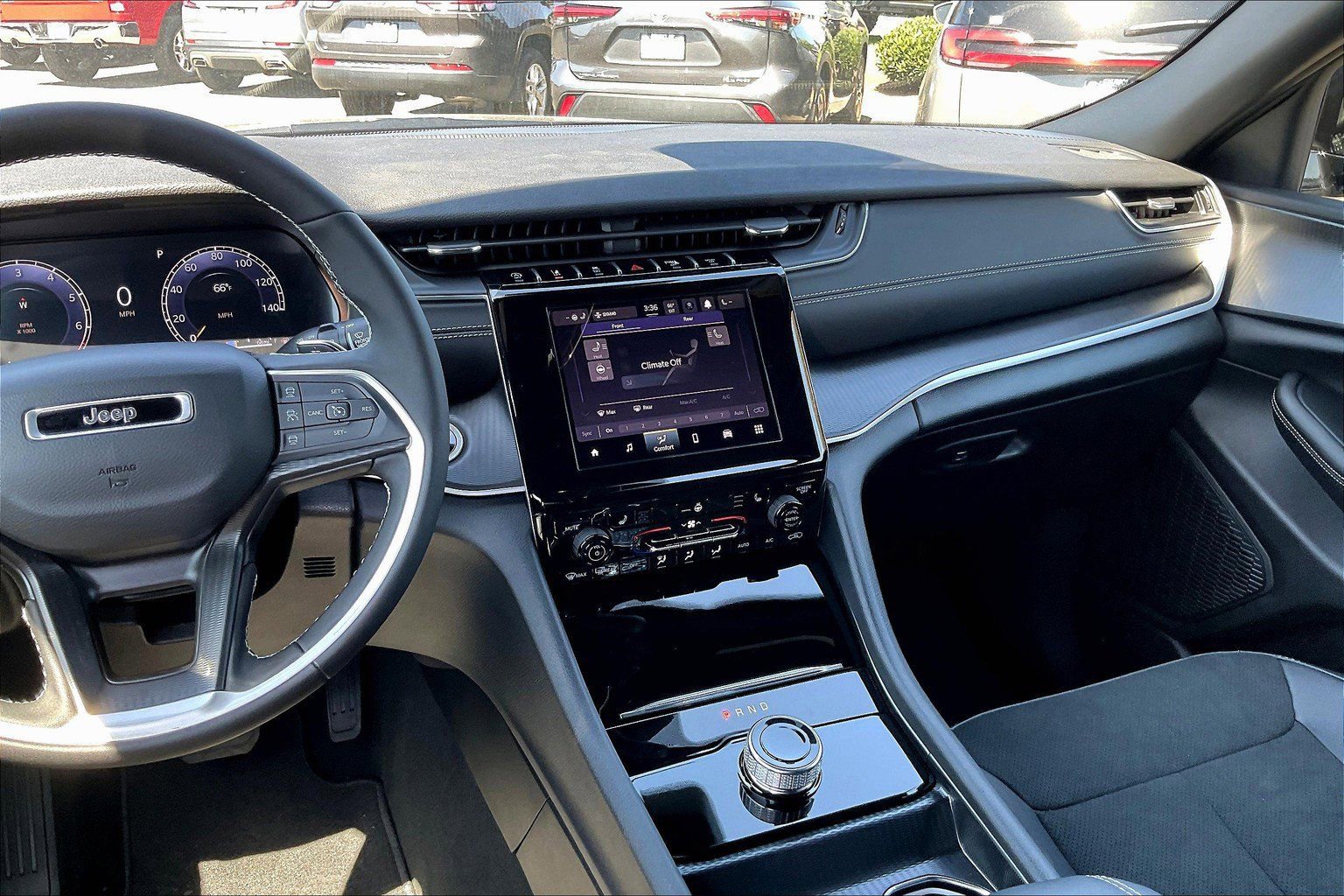 New 2025 Jeep Grand Cherokee L Altitude image 7