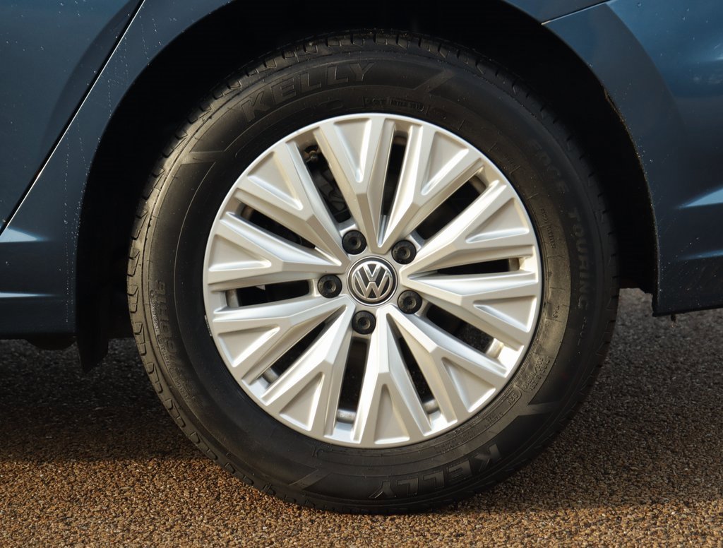 Used 2020 Volkswagen Jetta S w/ Driver Assistance Package image 29