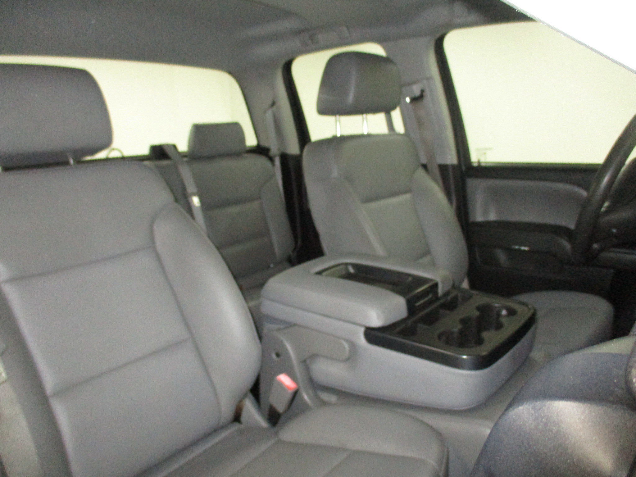 Used 2015 Chevrolet Silverado 2500 W/T AWD/4WD image 16