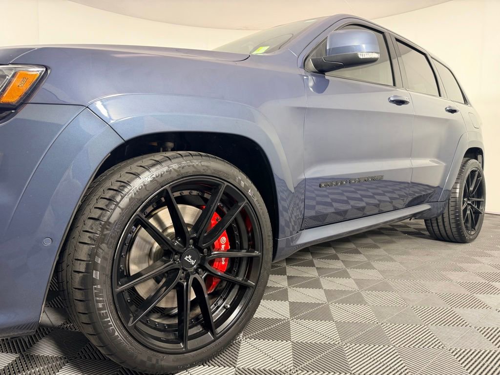 Used 2020 Jeep Grand Cherokee SRT AWD/4WD image 10
