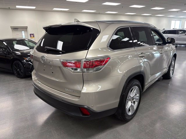 Used 2015 Toyota Highlander Limited AWD/4WD image 7