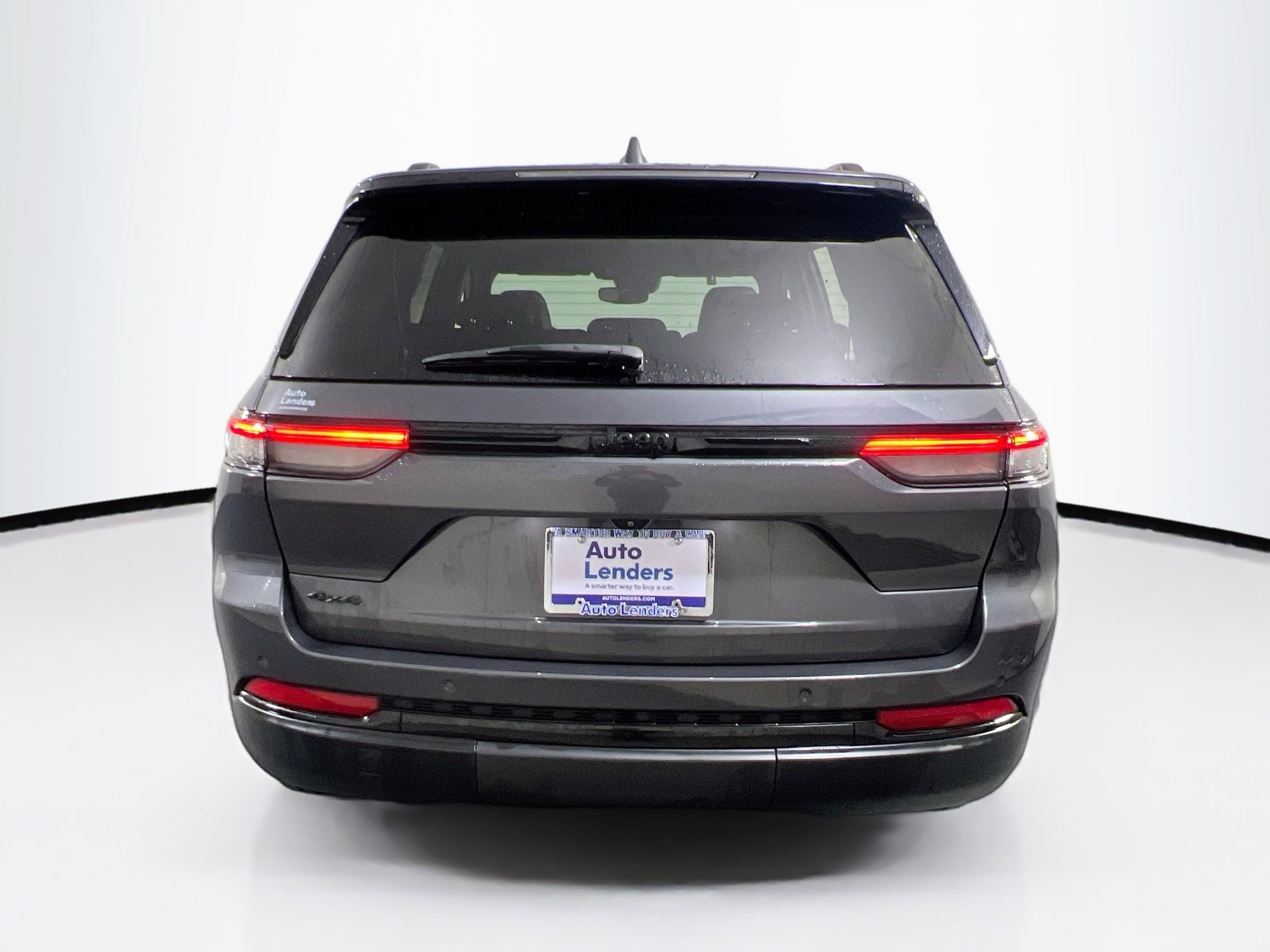 Used 2023 Jeep Grand Cherokee Altitude image 6