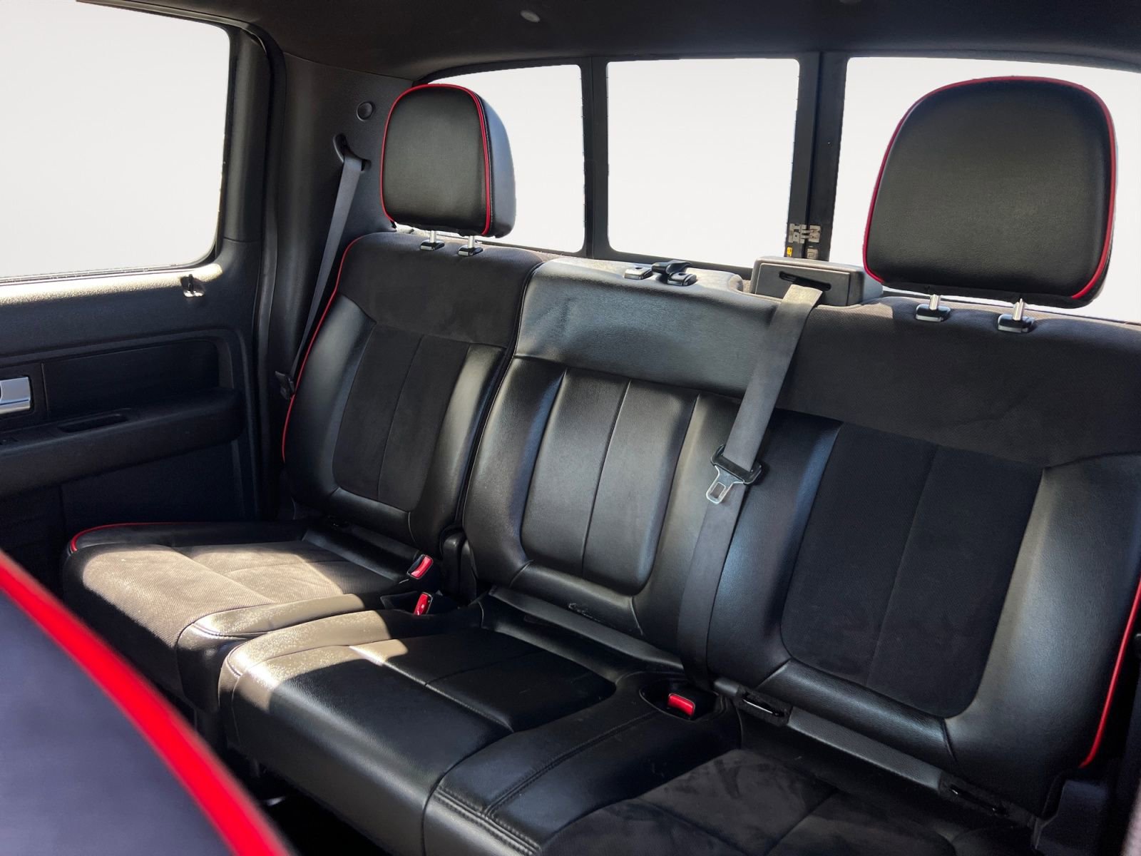 Used 2014 Ford F150 FX4 w/ Equipment Group 402A Luxury image 13