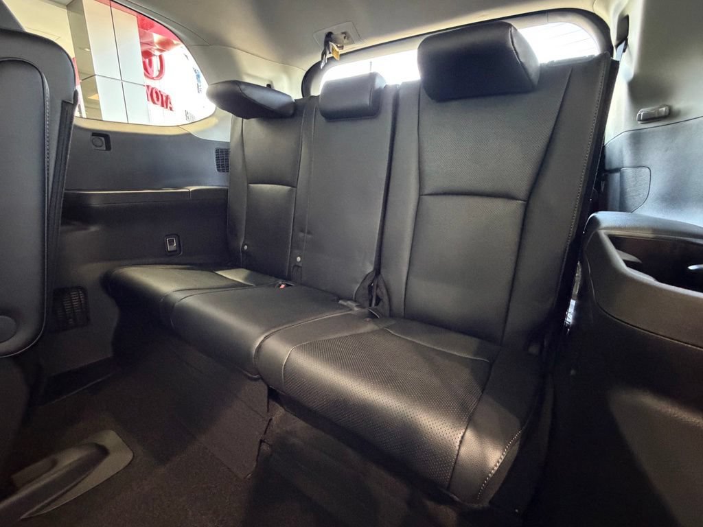 New 2026 Toyota Grand Highlander AWD Hybrid image 31