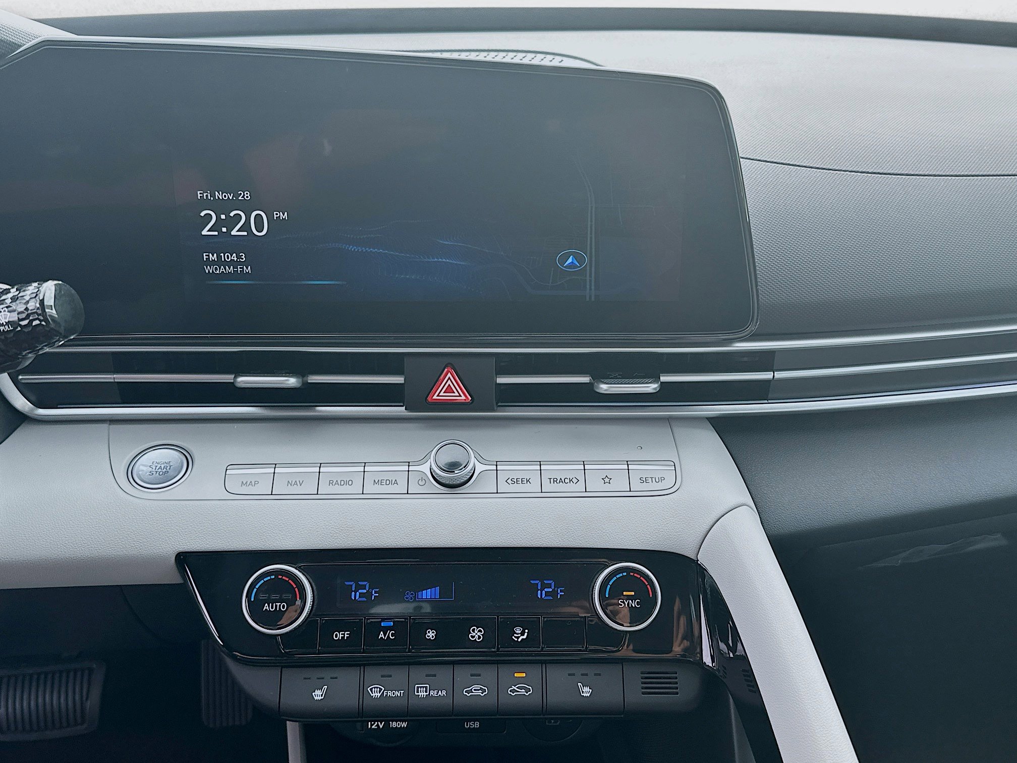 New 2025 Hyundai Elantra Limited w/ Cargo Package image 10