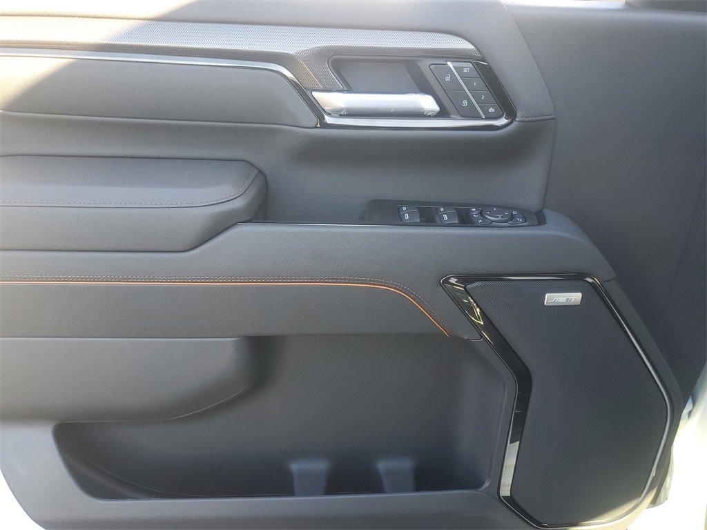 New 2026 GMC Sierra 2500 AT4 w/ AT4 Premium Plus Package image 10