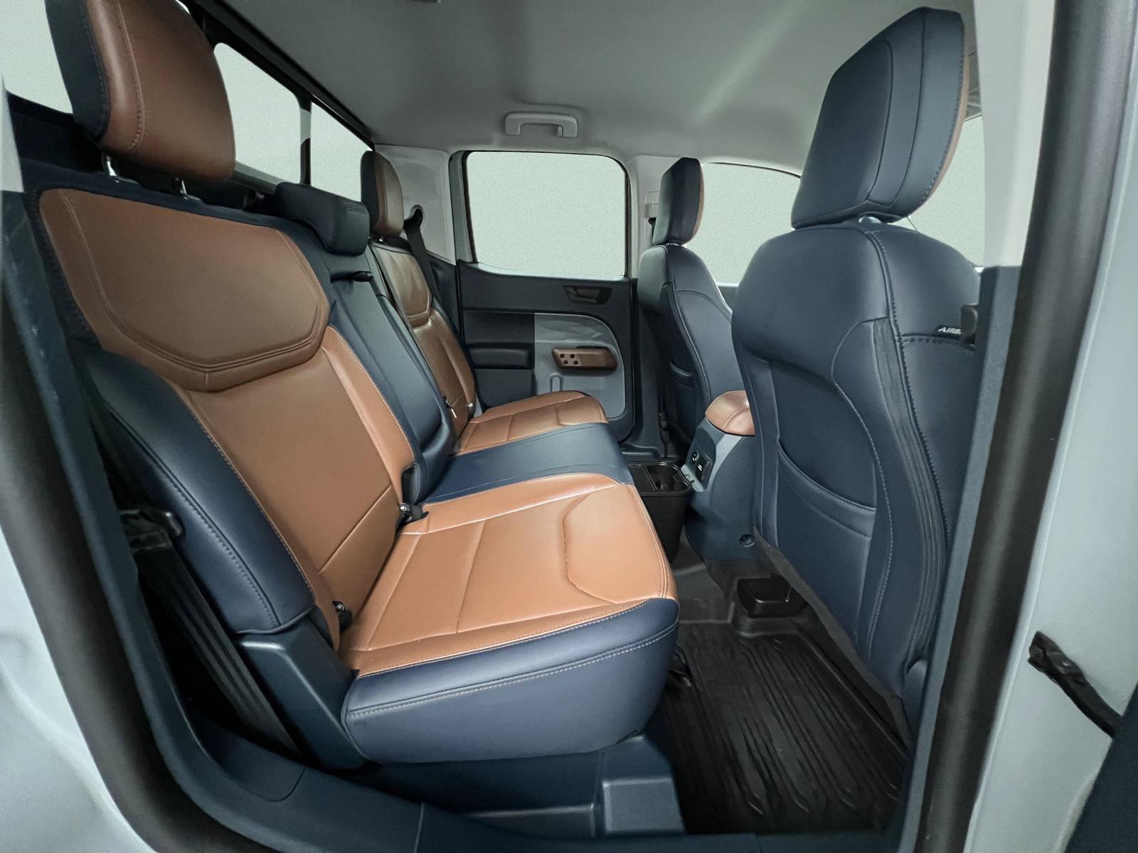 Used 2024 Ford Maverick Lariat AWD/4WD image 40