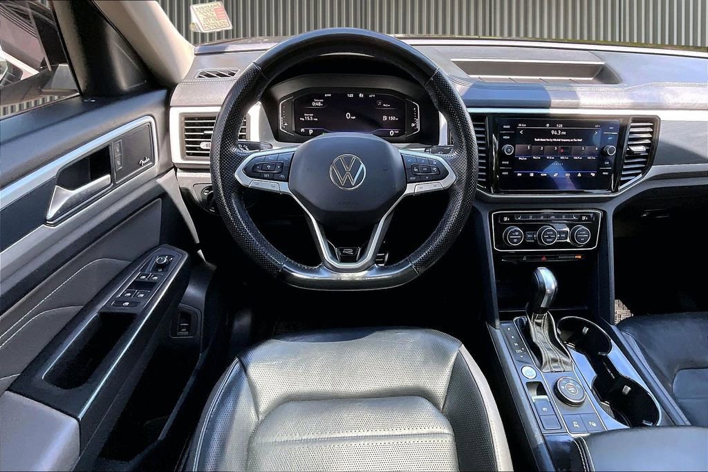 Used 2022 Volkswagen Atlas SEL Premium AWD/4WD image 6