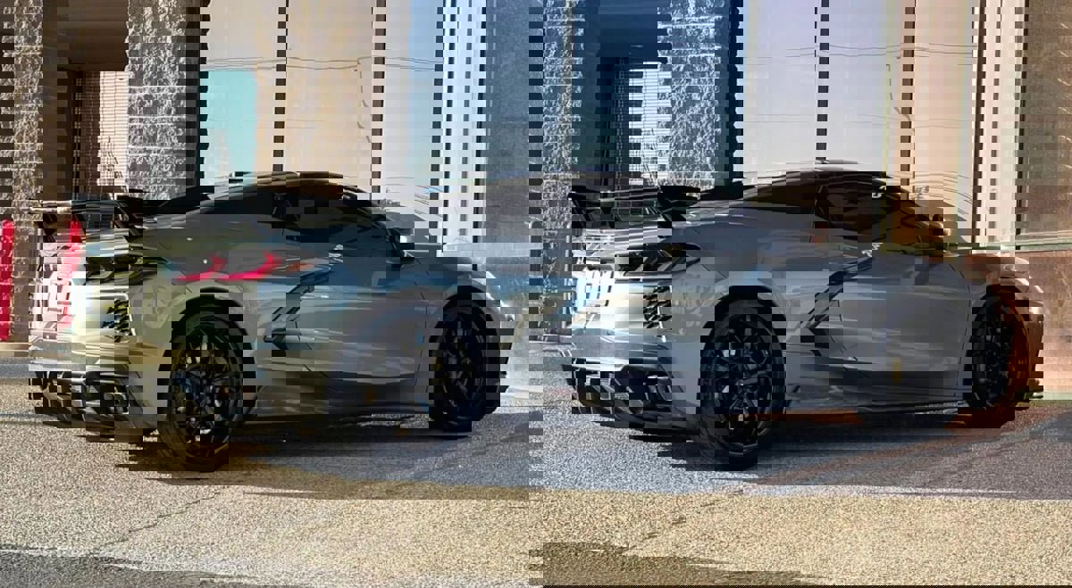 Used 2022 Chevrolet Corvette Stingray Premium Conv w/ Z51 Performance Package image 17