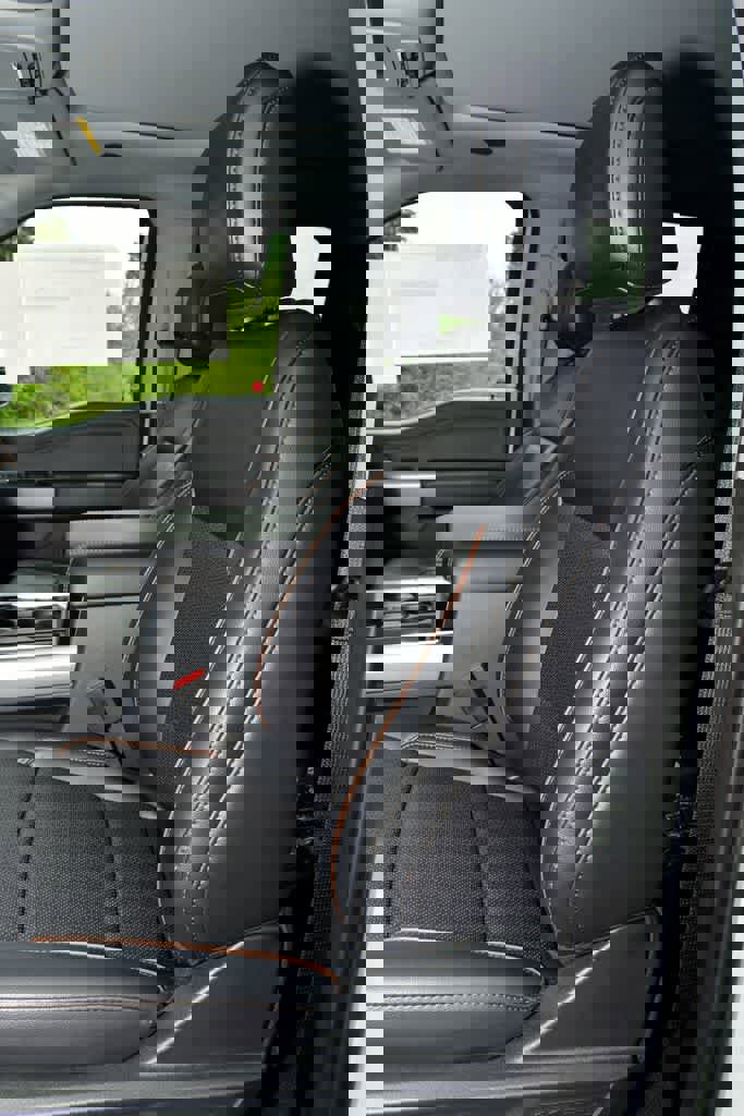 New 2025 Ford F350 Lariat w/ Lariat Ultimate Package image 27