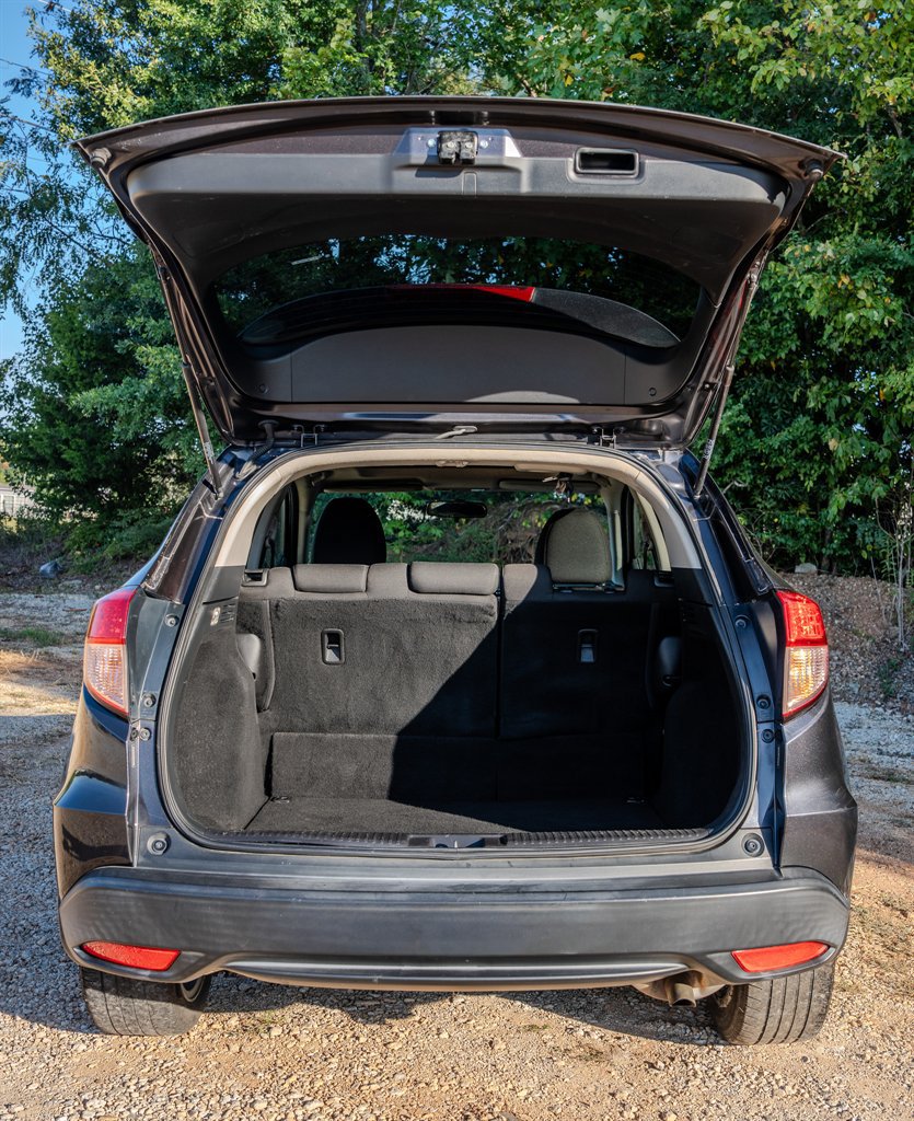 Used 2017 Honda HR-V EX image 9