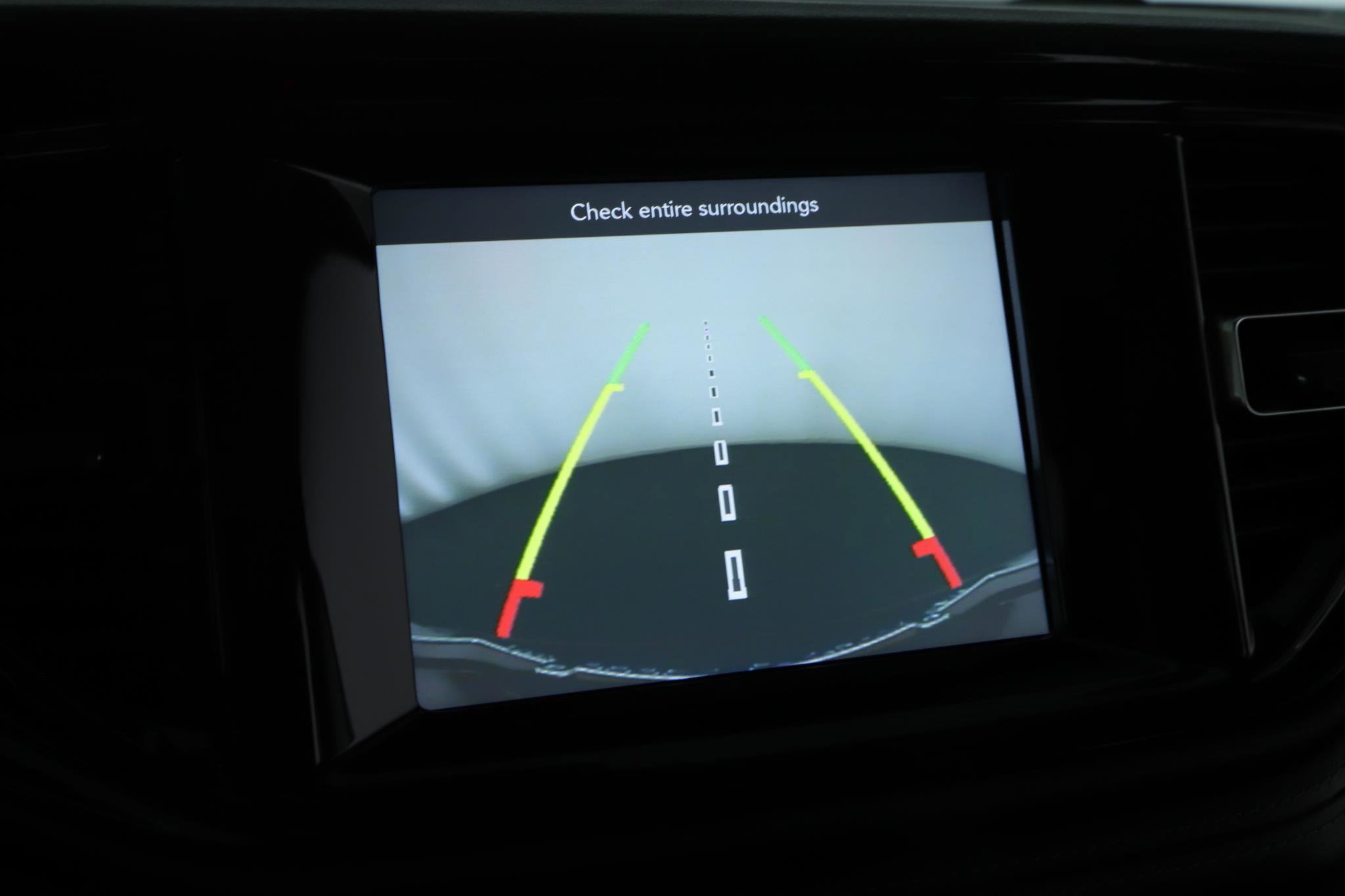 Used 2021 Dodge Durango SXT image 12