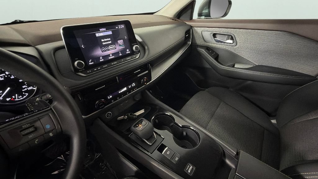Used 2021 Nissan Rogue SV FWD image 19
