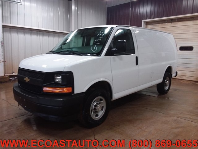 Used 2017 Chevrolet Express 2500 image 4