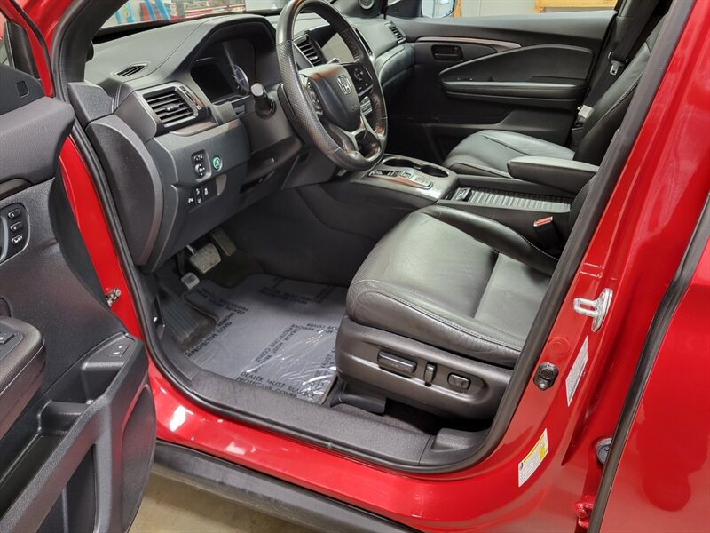 Used 2023 Honda Passport EX-L image 25