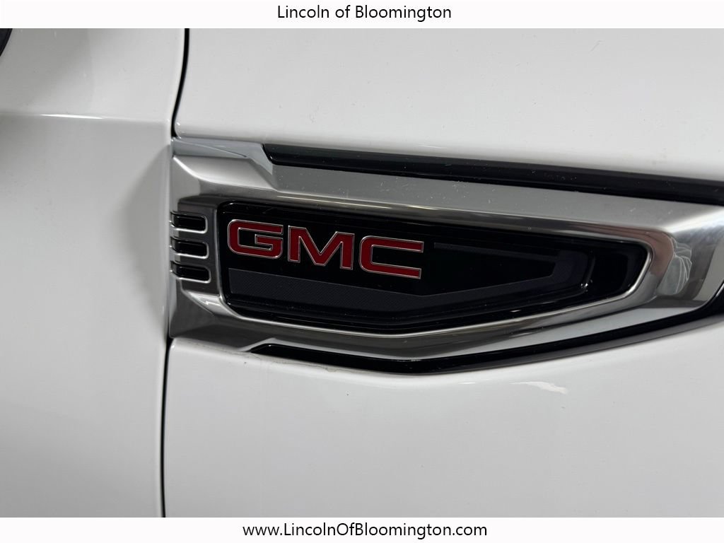 Used 2025 GMC Yukon Denali AWD/4WD image 14