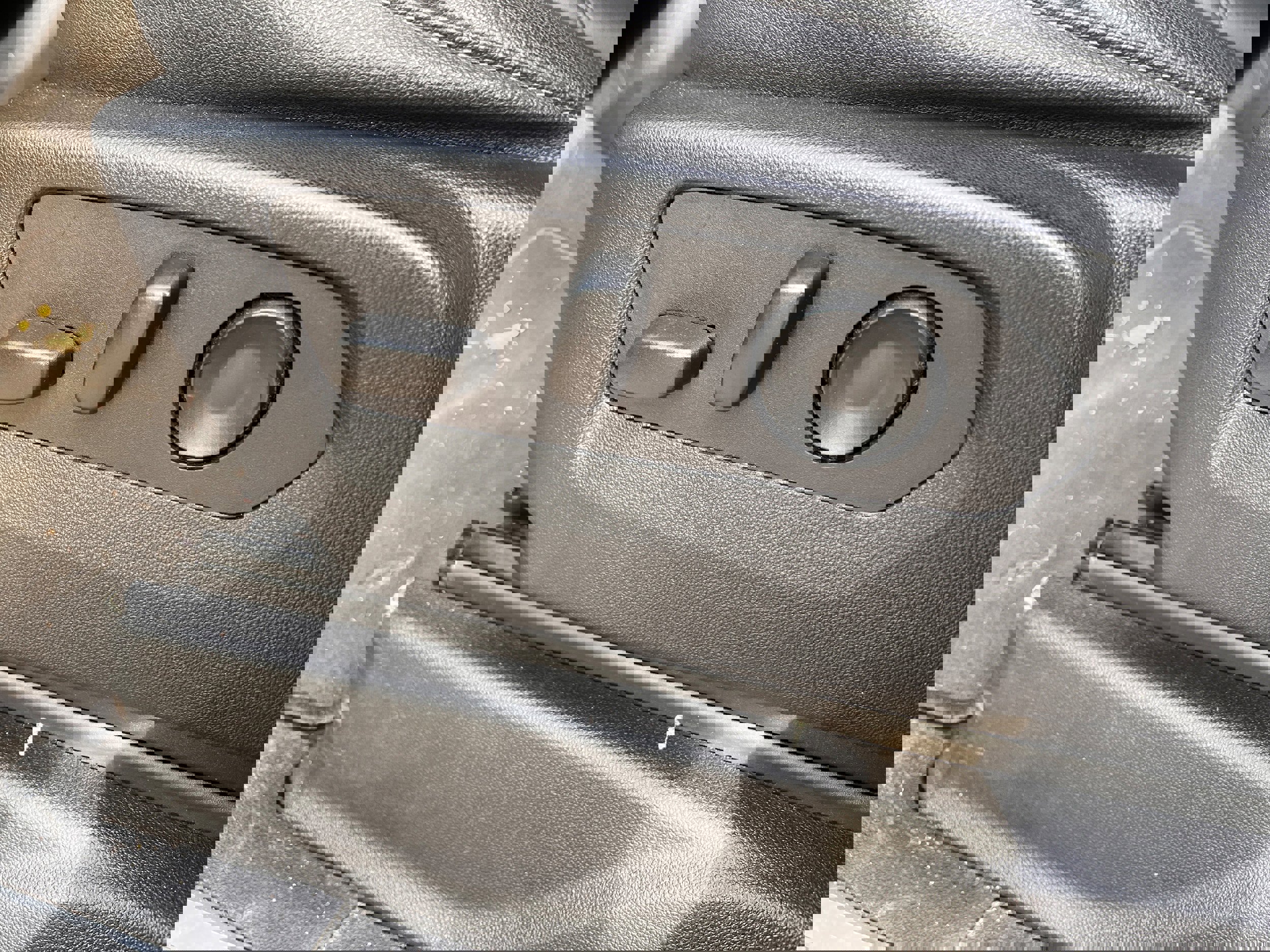 Used 2023 Chevrolet Suburban LT image 10