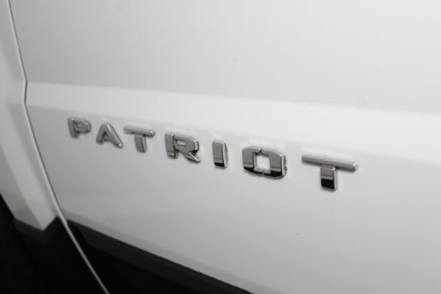 Used 2016 Jeep Patriot High Altitude FWD image 10