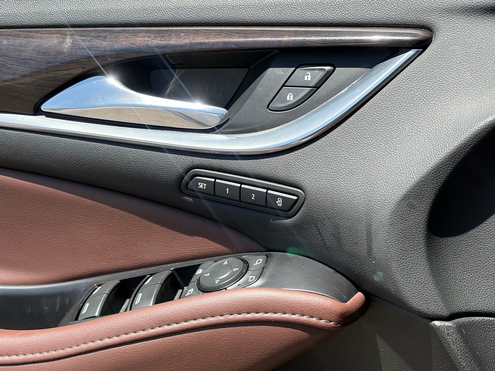 Used 2019 Buick Enclave Avenir w/ Trailering Package, 5000 lbs. AWD/4WD image 21