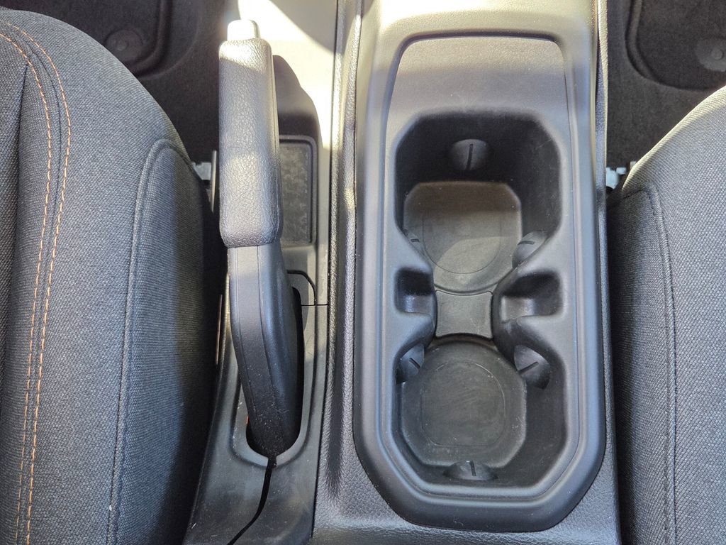 Used 2025 Jeep Wrangler Unlimited Sahara w/ Safety Group AWD/4WD image 18