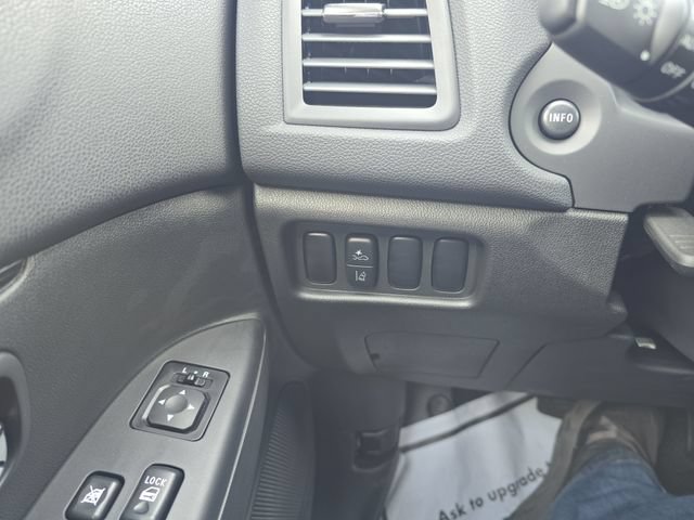 Used 2025 Mitsubishi Outlander Sport ES AWD/4WD image 19