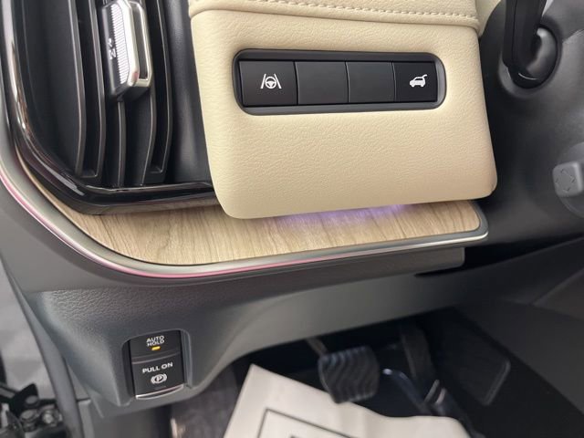 New 2026 Nissan Armada Platinum image 30